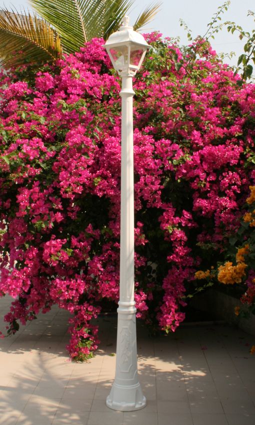 Loose-fit round neck sweater