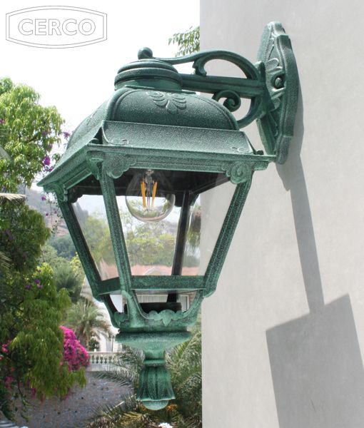 Loose-fit round neck sweater