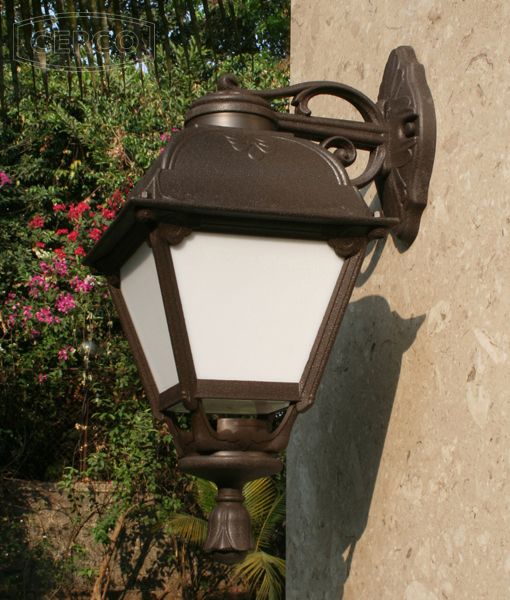 Loose-fit round neck sweater