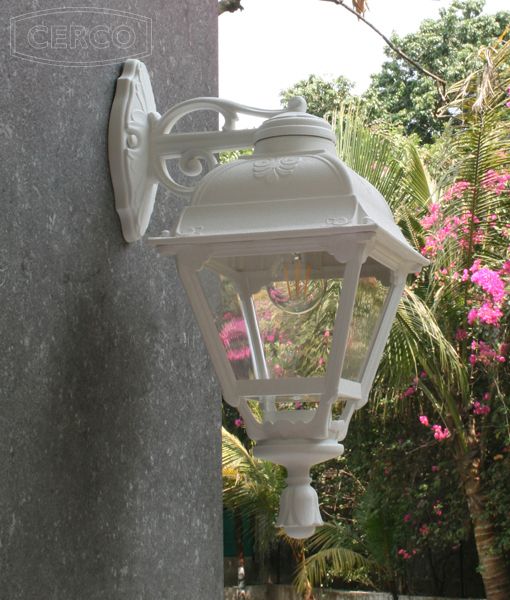 Loose-fit round neck sweater