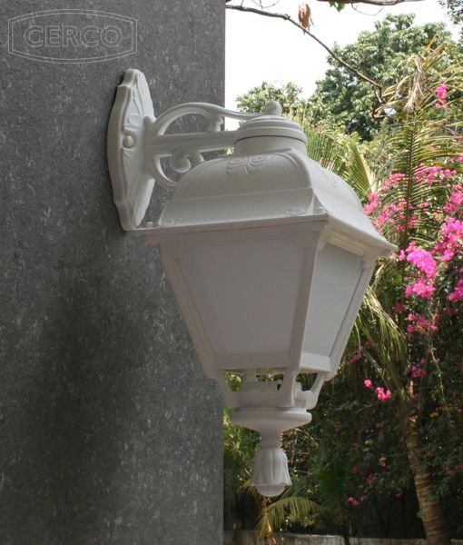 Loose-fit round neck sweater