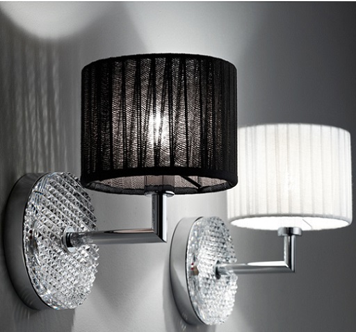 Loose-fit round neck sweater