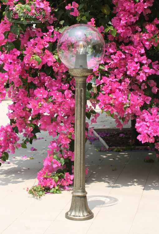 Loose-fit round neck sweater