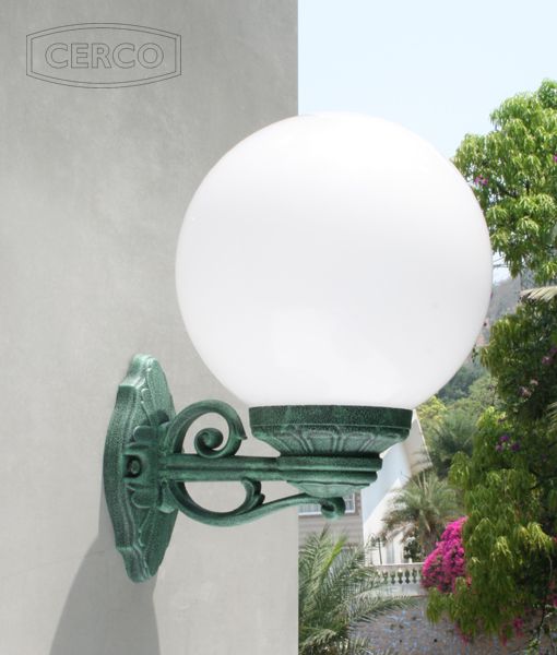 Loose-fit round neck sweater