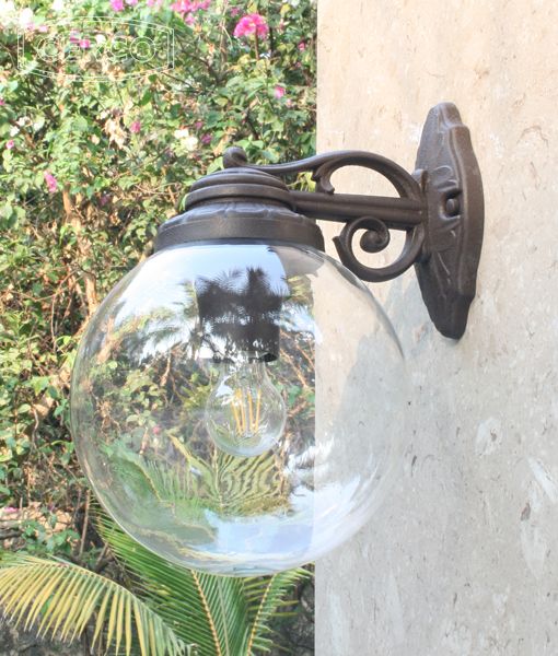 Loose-fit round neck sweater