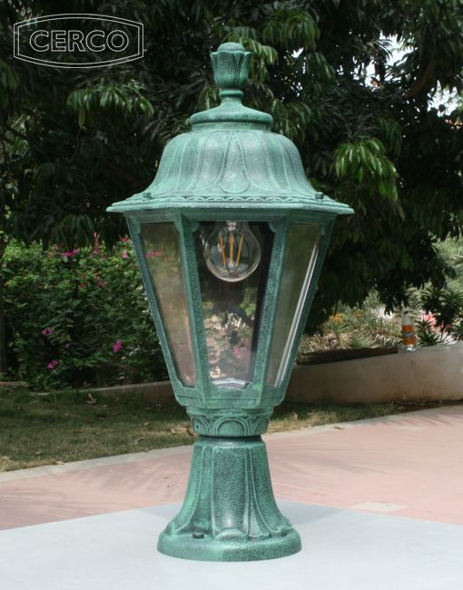 Loose-fit round neck sweater