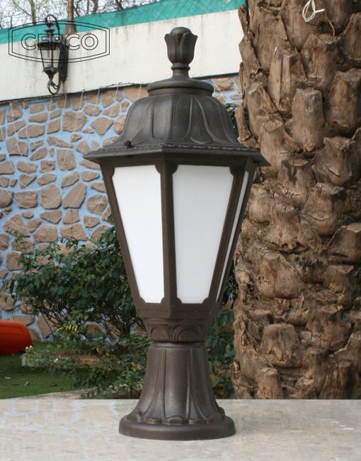 Loose-fit round neck sweater