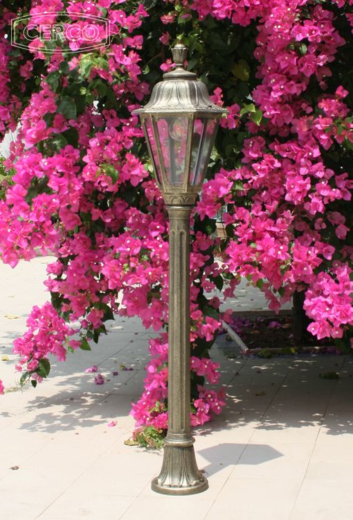 Loose-fit round neck sweater