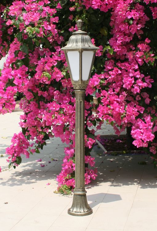 Loose-fit round neck sweater