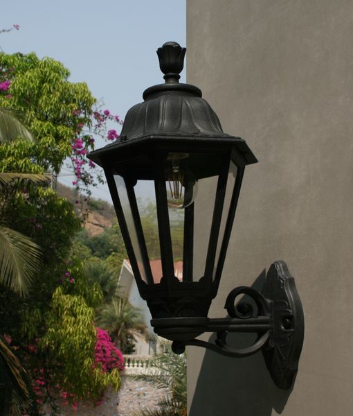 Loose-fit round neck sweater