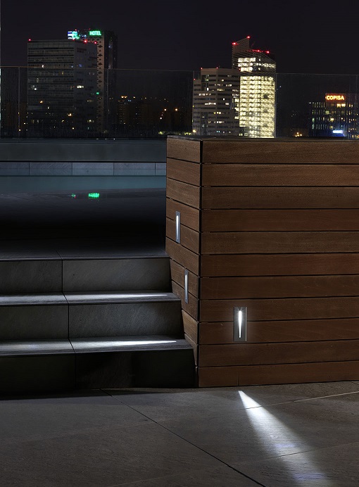 Loose-fit round neck sweater